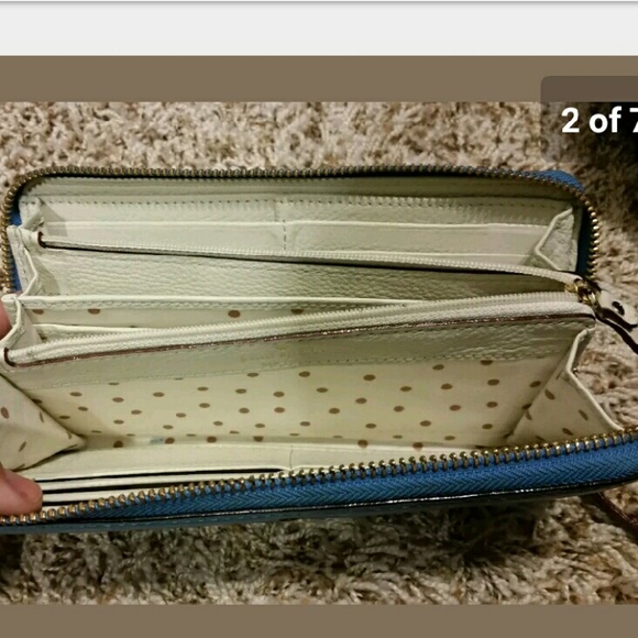 SOLD Kate Spade Lacey wallet - Picture 2 of 4