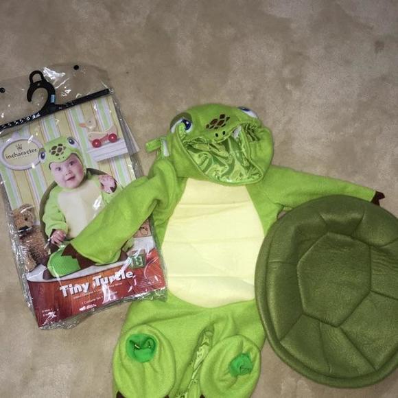 InCharacter Turtle Costume; 6-12 months