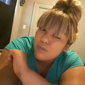 Meet your Posher, Elena