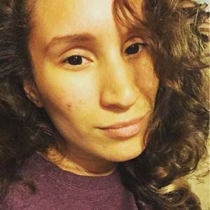 Meet your Posher, Leticia