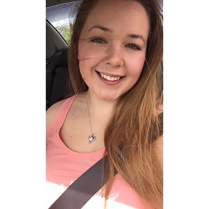 Meet your Posher, Justine