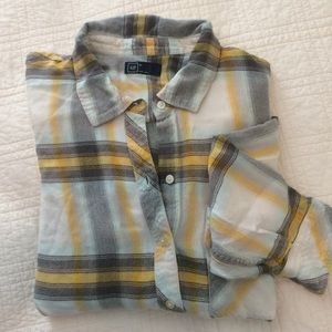 GAP long sleeve plaid shirt
