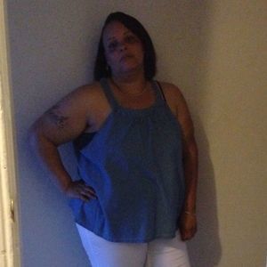 Meet your Posher, Leah