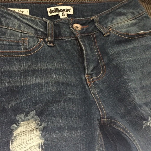Dollhouse jeans size 5