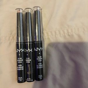 Nyx shadow sticks