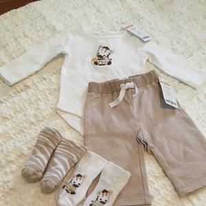 NWT Gymboree neutral layette zebra outfit