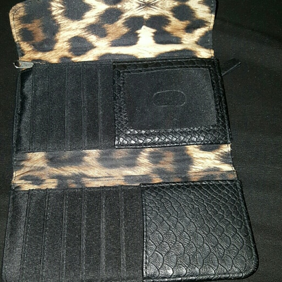 Wallet - Picture 2 of 3