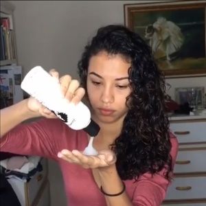 Meet your Posher, Ana