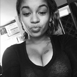 Meet your Posher, Niesha