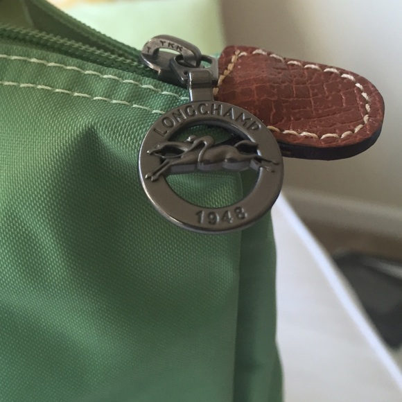 Authentic. Long champ bag- green - Picture 2 of 3