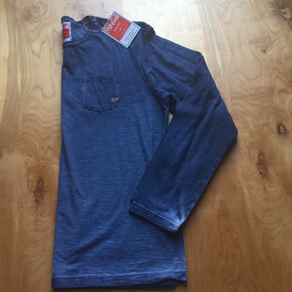 Cool Men's Cotton Distressed Coca-Cola Shirt - Picture 5 of 7