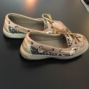 Leopard print sperry top-sider