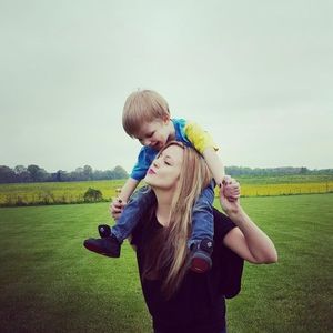 Meet your Posher, Elizabeth