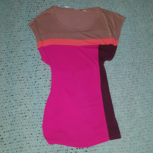 Short Sleeve maternity top with tie back