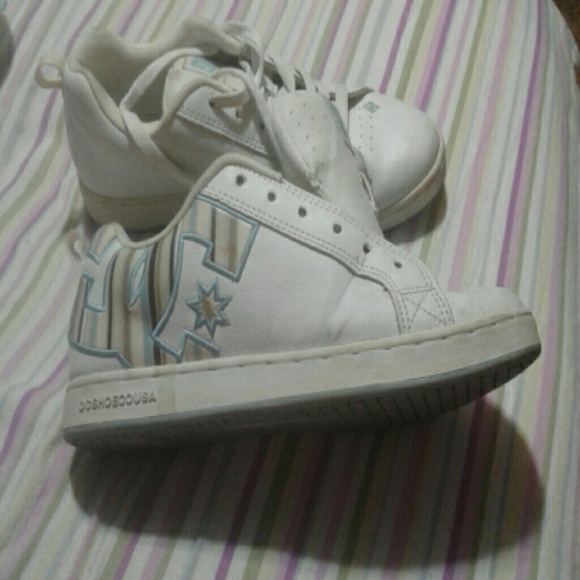 Women's DCs