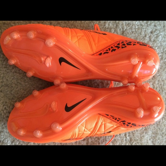 hypervenom high top cleats