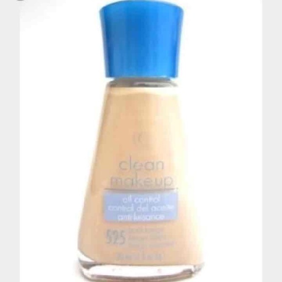 CoverGirl Clean Makeup BUFF BEINGE (525).