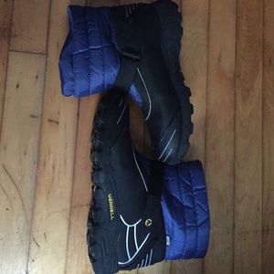 Boys winter boots