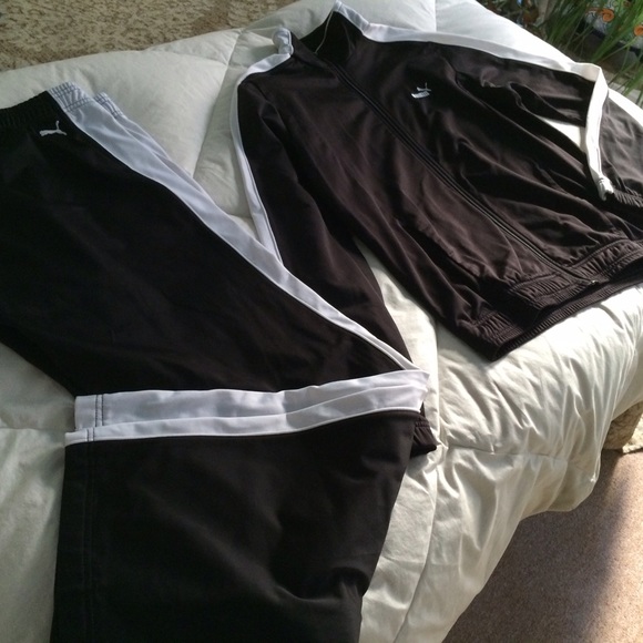 Black and white Puma track suit sz L