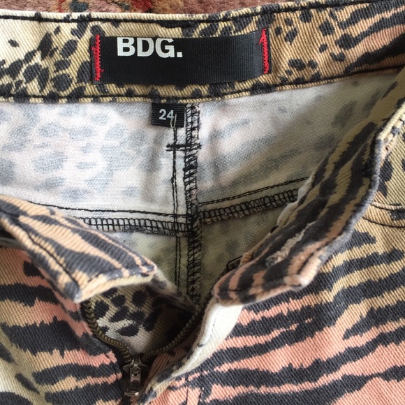 UO BDG Print Jeans - Picture 4 of 4