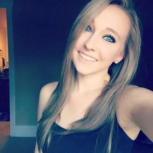 Meet your Posher, Kenzie