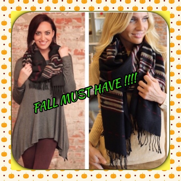 ❣️Aztec Fringe Blanket Scarf - Picture 2 of 4