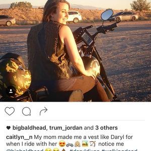 Meet your Posher, Caitlyn noelle