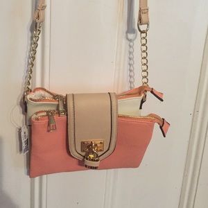 Cute shoulder bag. NWT