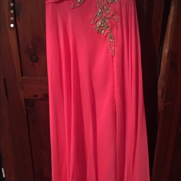 Prom dress - Picture 4 of 4