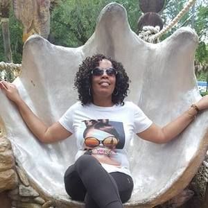 Meet your Posher, Sandra