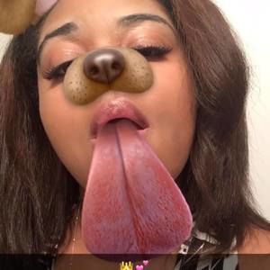 Meet your Posher, Kamary