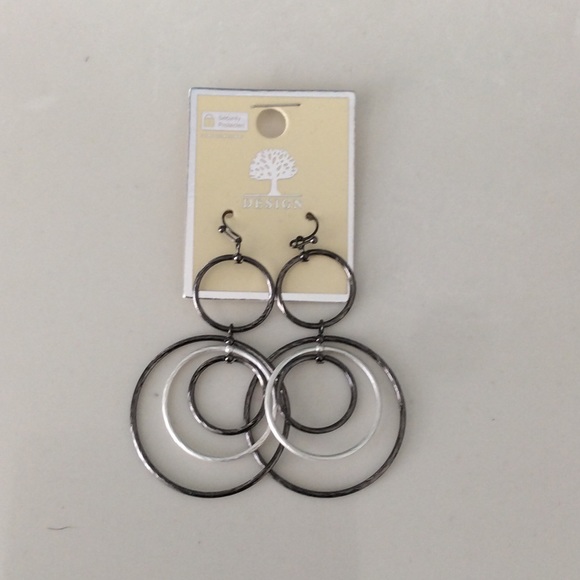Accessories - Hanging round earrings
