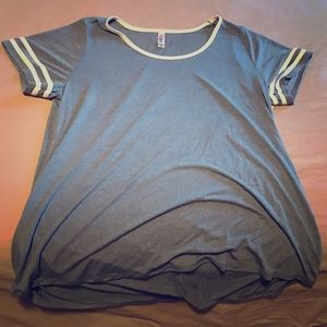LuLaRoe Classic Tee 2XL