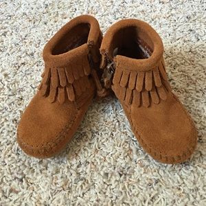 Minnetonka Fringe Boots