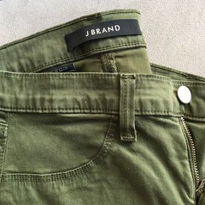 JBrand size 26 green jegging!