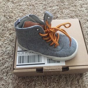 Toddler gap high tops shoes for boys