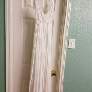 Women's White Lace Maxi