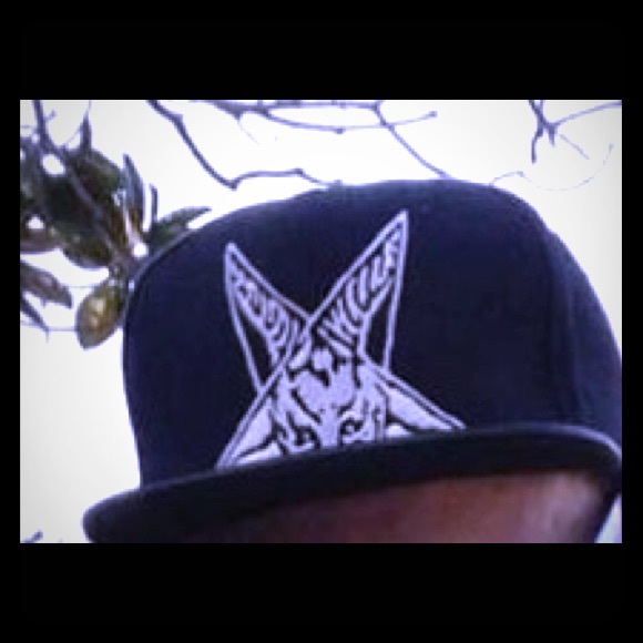 ISO THIS HAT