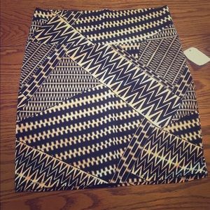 Charlotte Russe body con skirt, geometric print.