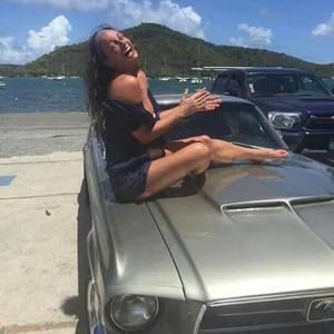 Meet your Posher, Jenna