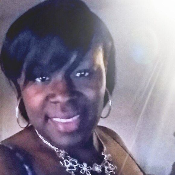 Meet your Posher, Tanisha