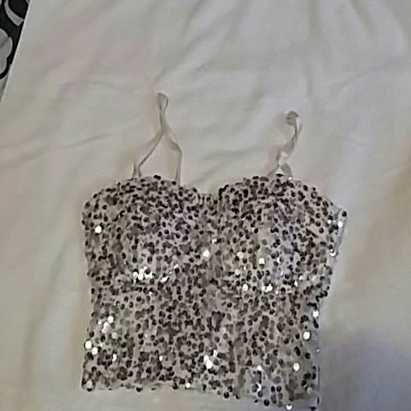 Belly shirt top