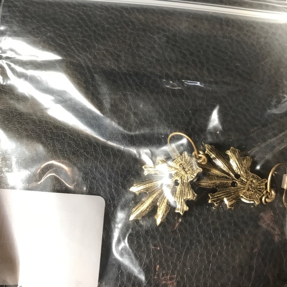 Earrings - Picture 2 of 2