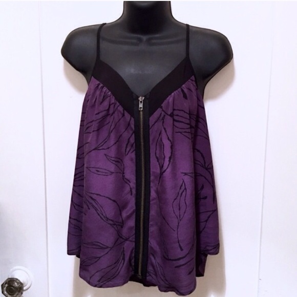 Silence + noise Black/Purple zip up going out top