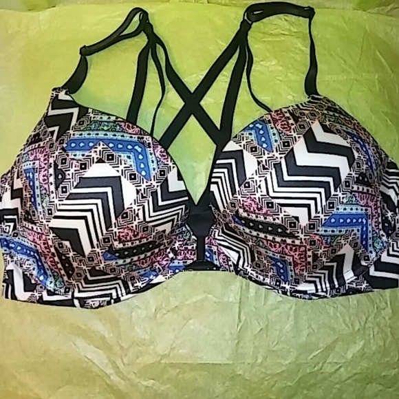 Victoria's secret very sexy plunge bra