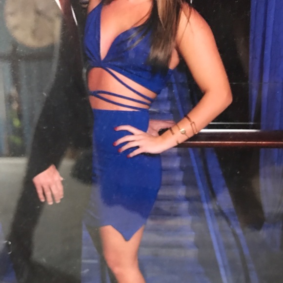 A beautiful blue dress two piece set - Picture 1 of 4