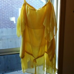 Yellow sleevless top