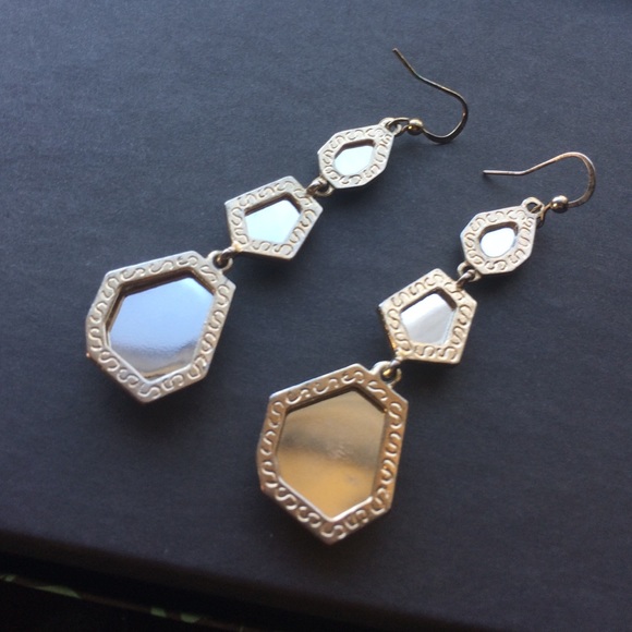Geometric Dangle Earrings - Picture 3 of 3