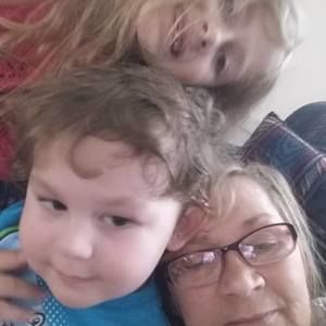 Meet your Posher, Sharon