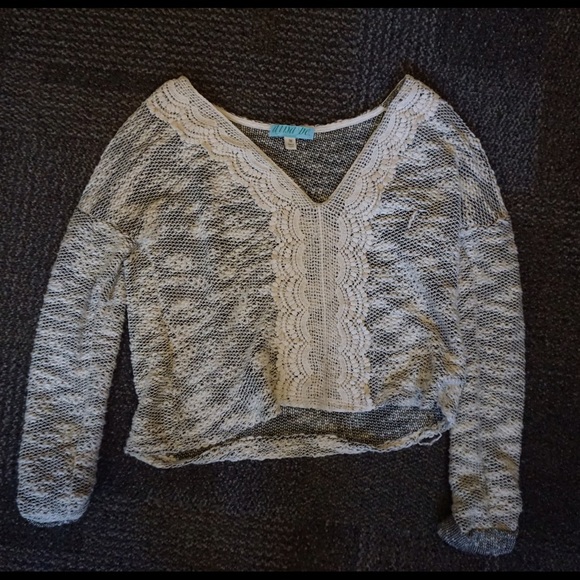 Cropped summer/fall sweater